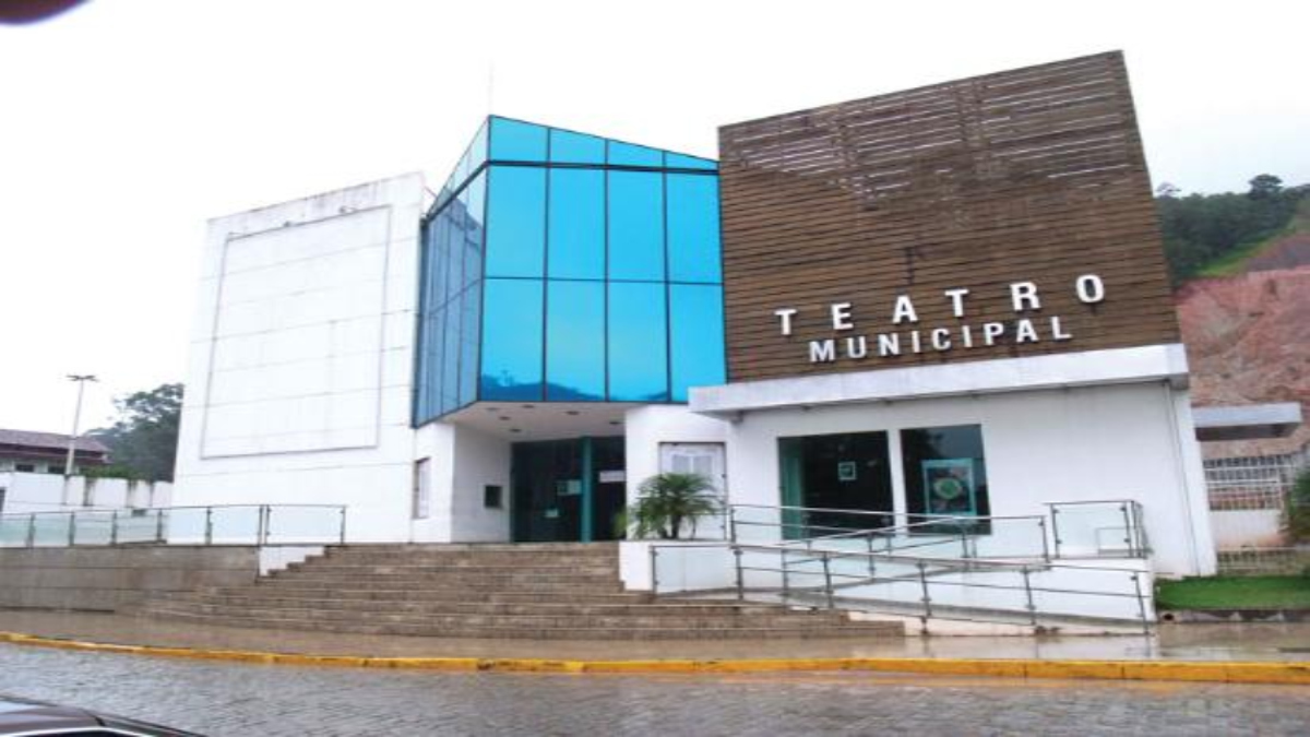 Coro Lírico Acrópolis comemora 15 anos no Teatro Municipal de Friburgo
